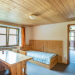 Apartment für 4 Personen mit Dusche und Eigener Küche (Zusatzbett möglich)