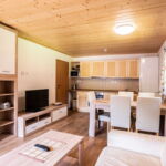 Sípályára nyíló kilátás balkonos 4 fős apartman 2 hálótérrel (pótágyazható)