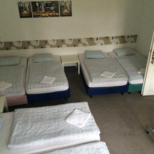 Šestilůžkový pokoj se sdílenou koupelnou