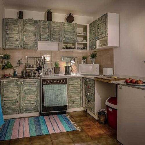 Apartament cu bucătărie proprie cu terasă pentru 10 pers.