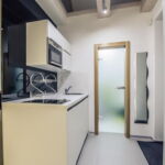 Apartament 4-osobowy z prysznicem z aneksem kuchennym (możliwa dostawka)
