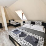 Lux Business Plus soba sa 4 kreveta(om) (za 5 osoba(e))