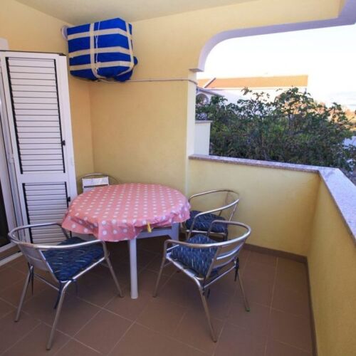 2-Room Air Conditioned Apartment for 4 Persons with Terrace (extra bed available)