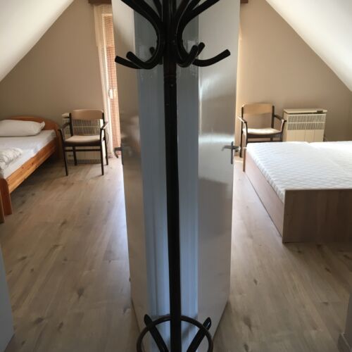 Casă de vară întreaga unitate pentru 4 pers. (se inchirieaza doar integral) (se poate solicita pat suplimentar)