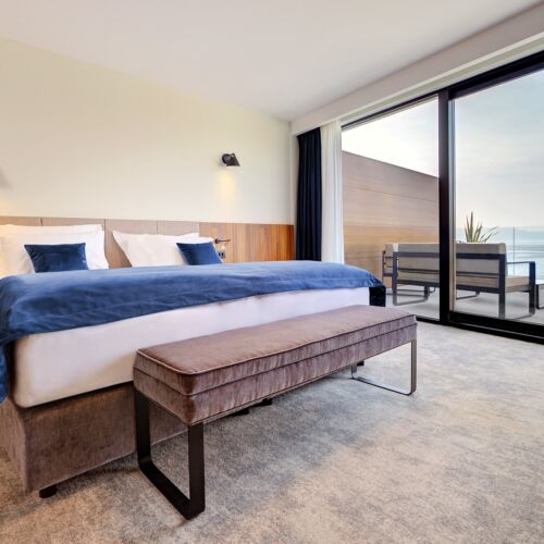 Sea View Lux 2-Room Suite for 4 Persons