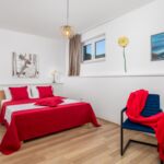Apartman s klimatizací s terasou pro 4 os. se 2 ložnicemi A-17589-a