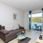 Tengerre néző légkondicionált 2 fős apartman 1 hálótérrel A-17831-b