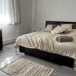Design  Apartman s manželskou postelí s 1 ložnicí (s možností přistýlky)