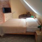 Komfort Pokoj s terasou s manželskou postelí (s možností přistýlky)