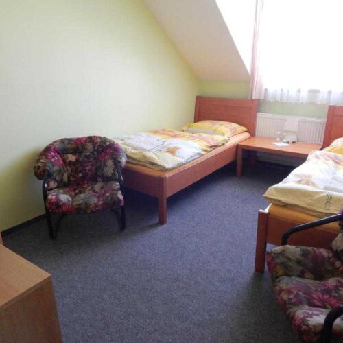 Twin Room with Shower