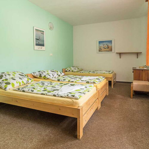 Pokoj se sprchou  pro 6 os.