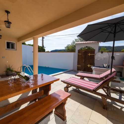 Mountain View Whole House Villa for 8 Persons