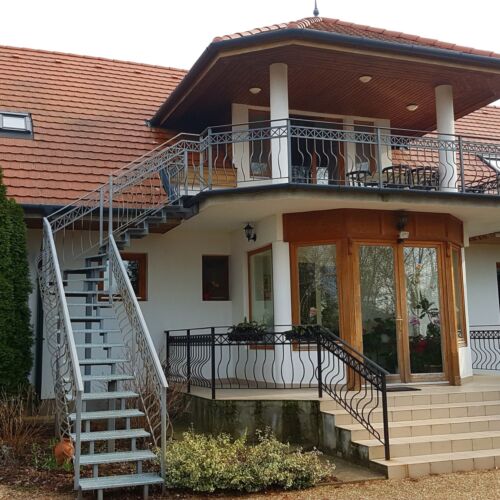 Apartament 12-osobowy z 4 pomieszczeniami sypialnianymi