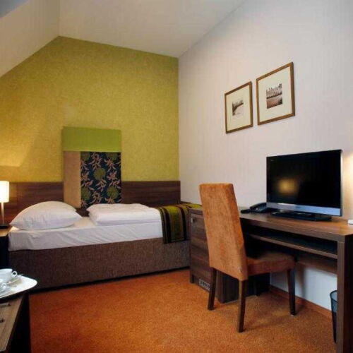 Camera  twin cu duș