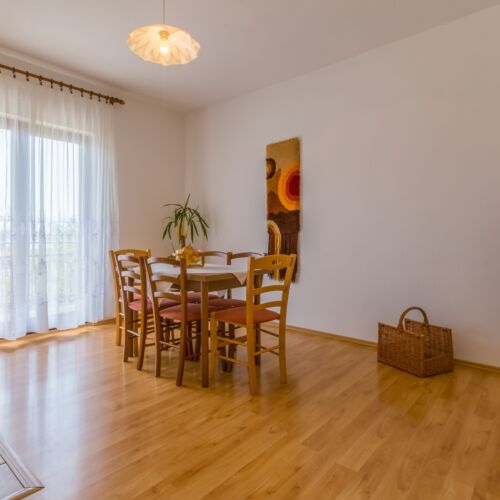 Apartman za 5 osoba(e) sa 2 spavaće(om) sobe(om)