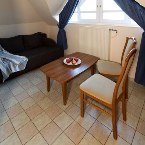 Suita la mansarda cu aer conditionat cu 2 camere pentru 3 pers.