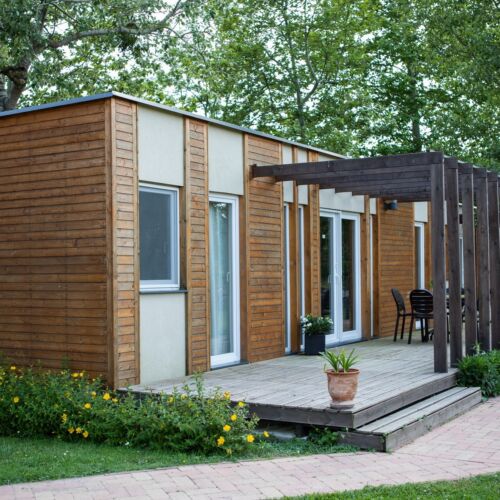 Apartament cu aer conditionat cu terasa cu 2 camere pentru 4 pers.