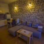 Apartments PUNTA-in the stone house Starigrad Paklenica