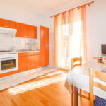 1-Zimmer-Apartment für 3 Personen mit Klimaanlage und Balkon