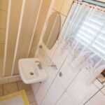 Tengerre néző emeleti 3 fős apartman 2 hálótérrel