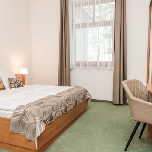 View to the Lake 2-Room Family Apartment for 6 Persons