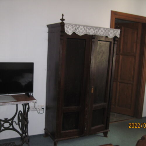 Upstairs Trip Quadruple Room