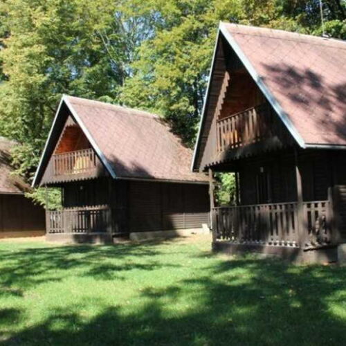 Chata (jako celek) se sprchou se společnou kuchyňkou pro 4 os. (s možností přistýlky)