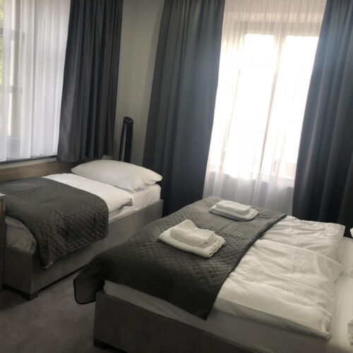 Pokoj se sprchou s klimatizací pro 3 os. (s možností přistýlky)