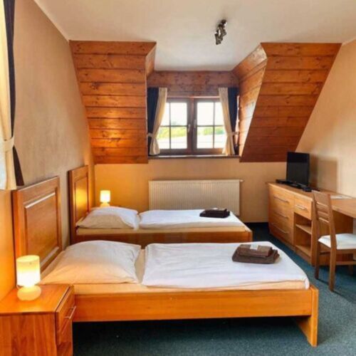 Upstairs Twin Room with Shower (extra bed available)