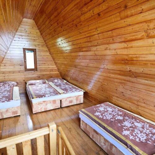 Chata for 5 Persons with Shower and Kitchenette