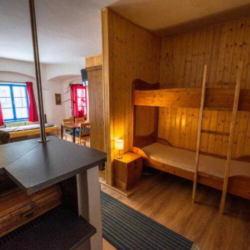 Apartman se sprchou s vlastní kuchyňkou pro 5 os. (s možností přistýlky)