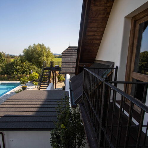 Apartman s balkónem se společnou kuchyňkou pro 6 os.