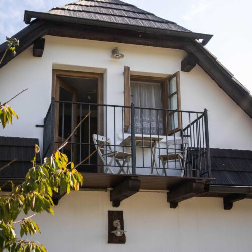 Apartman se sprchou s balkónem pro 4 os. (s možností přistýlky)