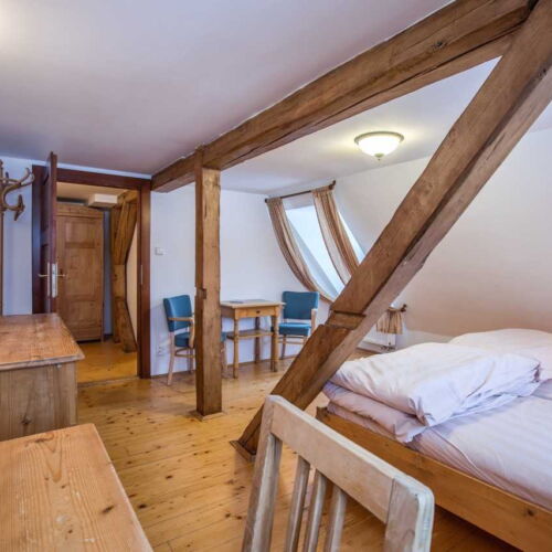 Pokój 2-osobowy Deluxe z prysznicem (możliwa dostawka)