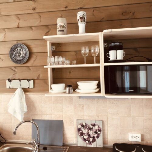 Cabană confort întreaga unitate pentru 4 pers. (se inchirieaza doar integral)