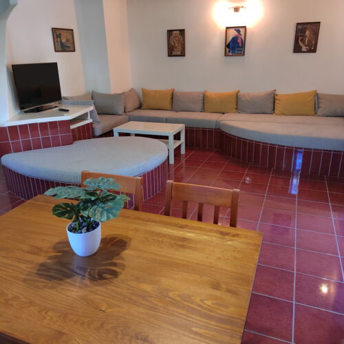 Apartament 4-osobowy cały dom z tarasem z 2 pomieszczeniami sypialnianymi (możliwa dostawka)