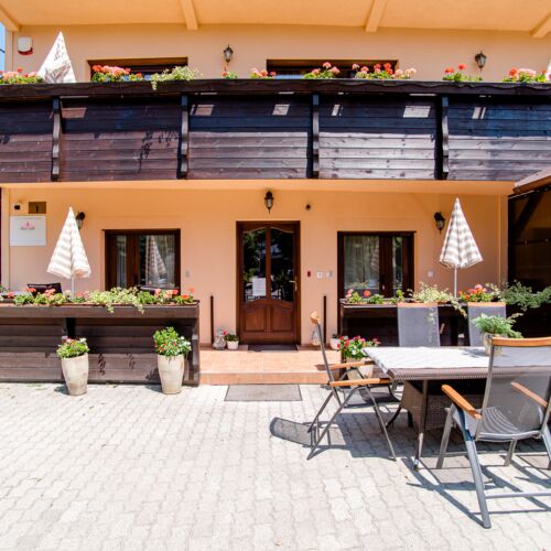 1-Zimmer-Apartment für 2 Personen Parterre mit Terasse