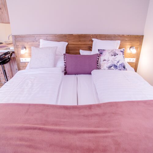 1-Zimmer-Suite für 2 Personen Obergeschoss mit Balkon