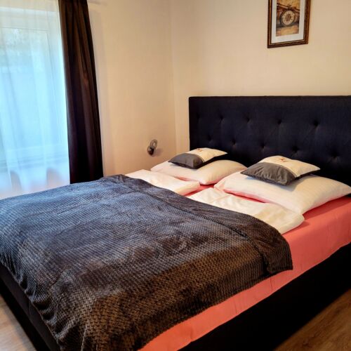 Apartament familial(ă) la parter cu 2 camere pentru 4 pers.