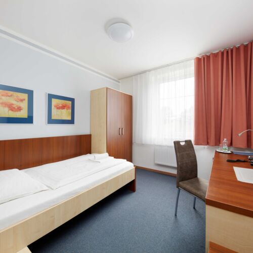 Camera single superior cu duș