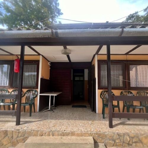 Domek drewniany 6-osobowy z tarasem