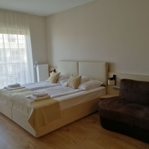 Rodinný Apartman s balkónem s manželskou postelí s 1 ložnicí