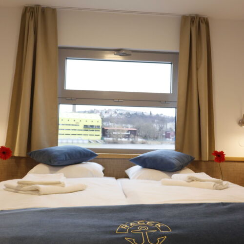 Deluxe River View Twin Room