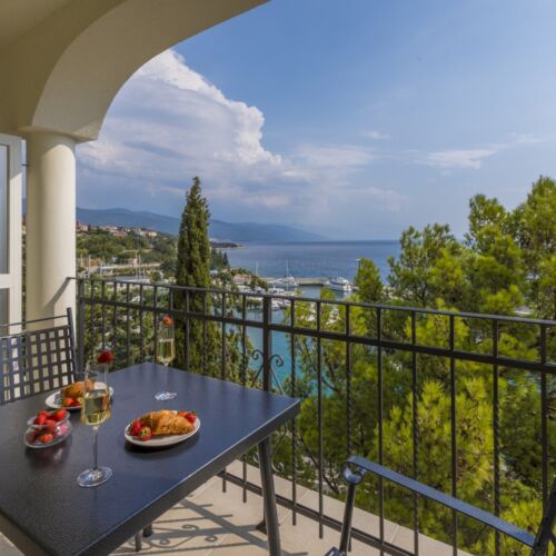 Mansarda Pogled na more apartman za 4 osoba(e) sa 2 spavaće(om) sobe(om)