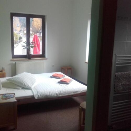 Standard Quadruple Room ensuite