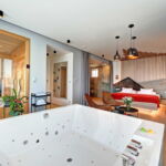 Zuhanyzós légkondicionált kétágyas szoba