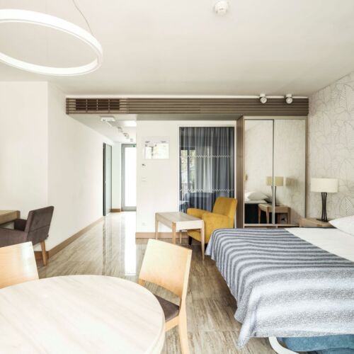 Apartament family la parter cu 1 camera pentru 2 pers.