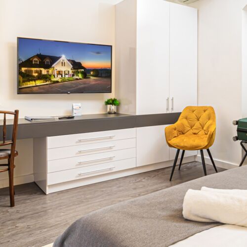 Camera dubla la parter cu terasa