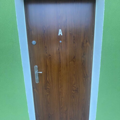 Pokoj se sprchou s vlastní kuchyňkou pro 4 os.