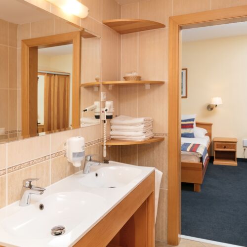 Apartament superior familial(ă) cu 2 camere pentru 4 pers.